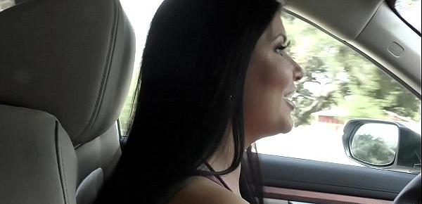  Fugitive Babe Gianna Needs A Dominating Woman After She Escaped